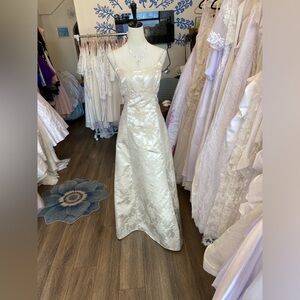 Jump Vintage Wedding Dress